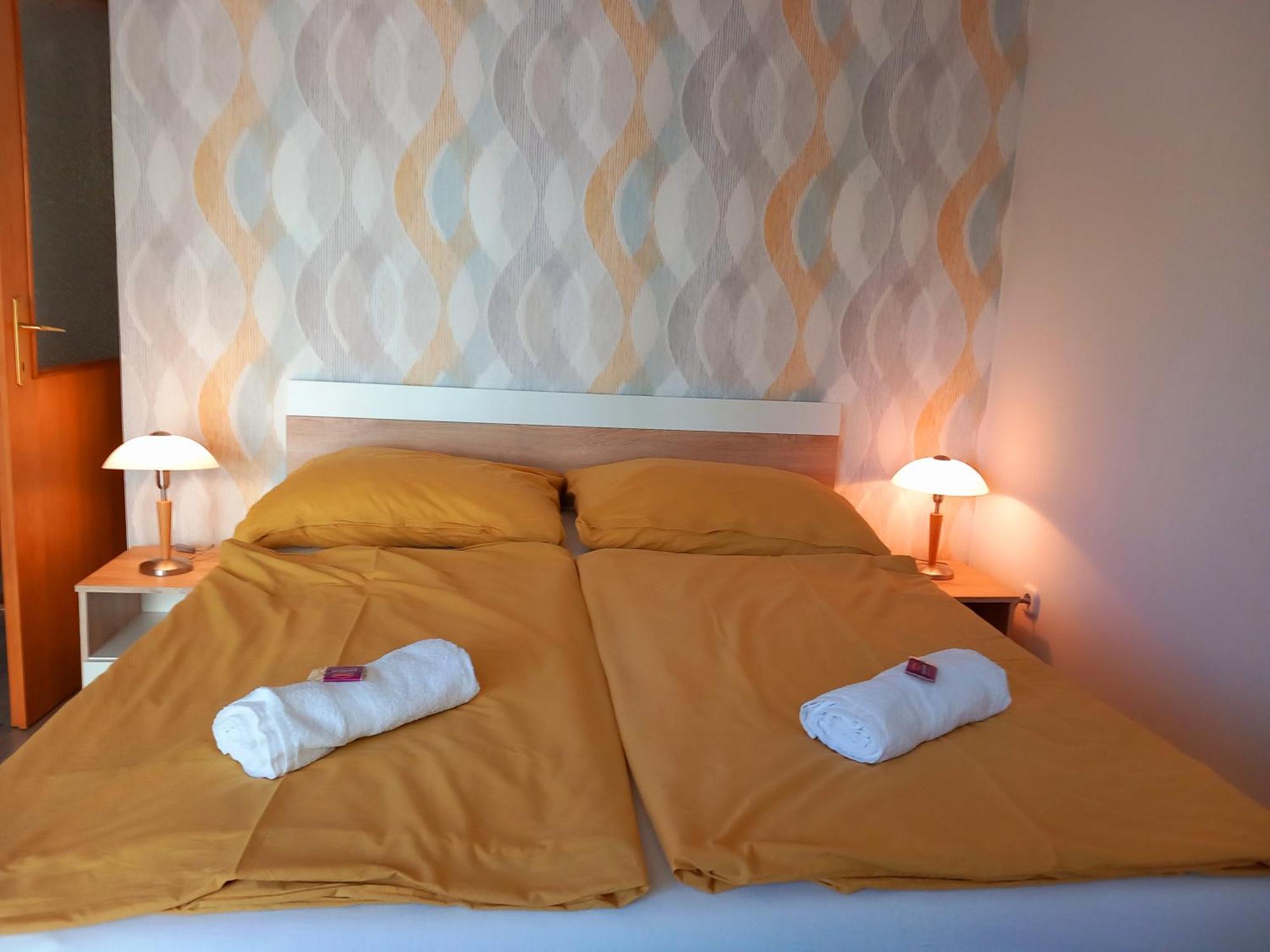 Petra Apartmanhaz Kehidakustány Buitenkant foto